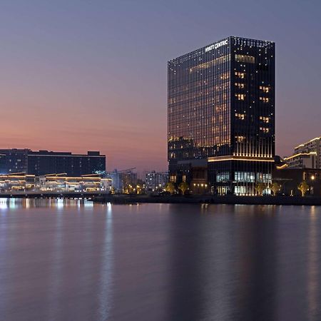 Hyatt Centric Lakeside Ninh Ba Ngoại thất bức ảnh