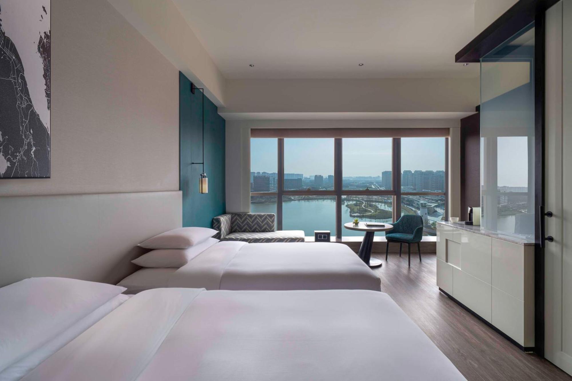 Hyatt Centric Lakeside Ninh Ba Ngoại thất bức ảnh